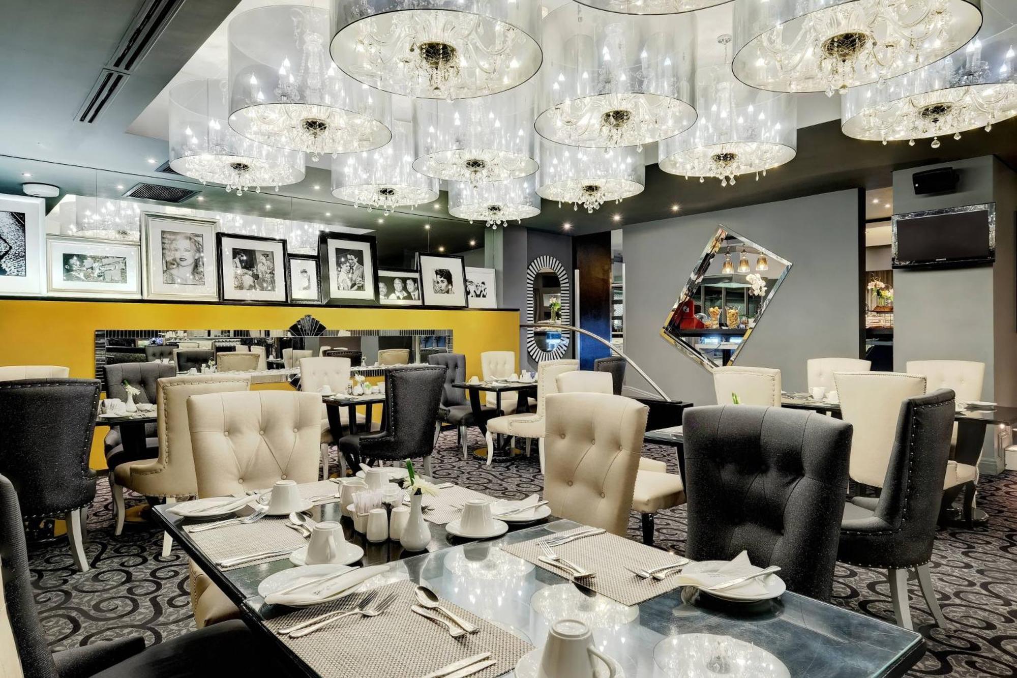 Protea Hotel Fire & Ice! By Marriott Johannesburg Melrose Arch Exterior foto